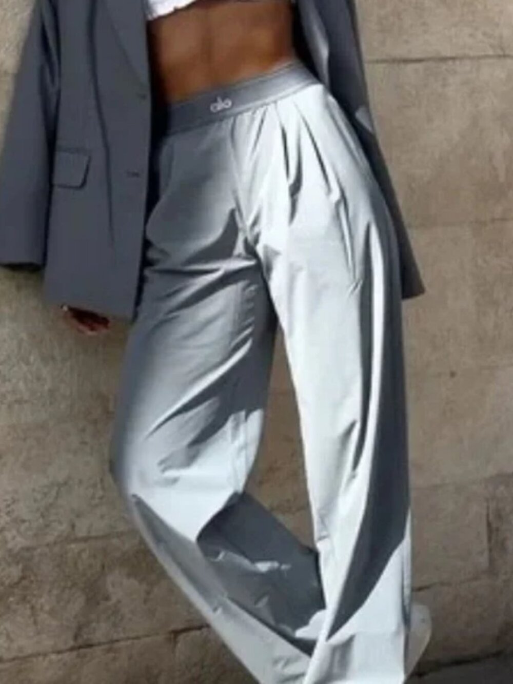 ALO Yoga Steel Grey (regular )Suit UpTrouser 👖🥰 Brand New